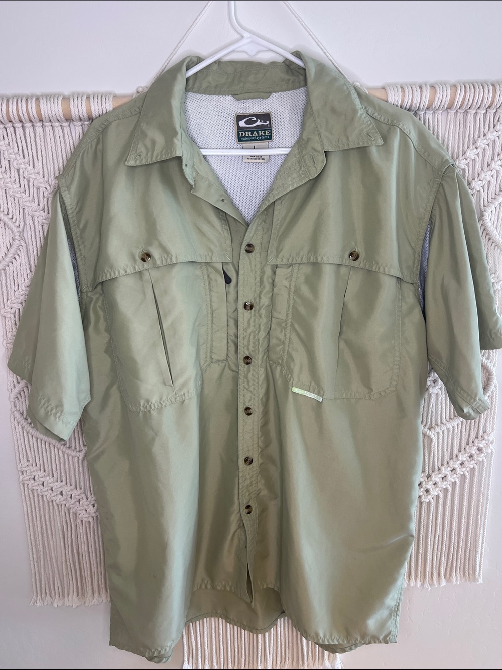 Drake Short-Sleeve Fishing Shirt in Light Sage